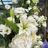 WHITE BOUQUET